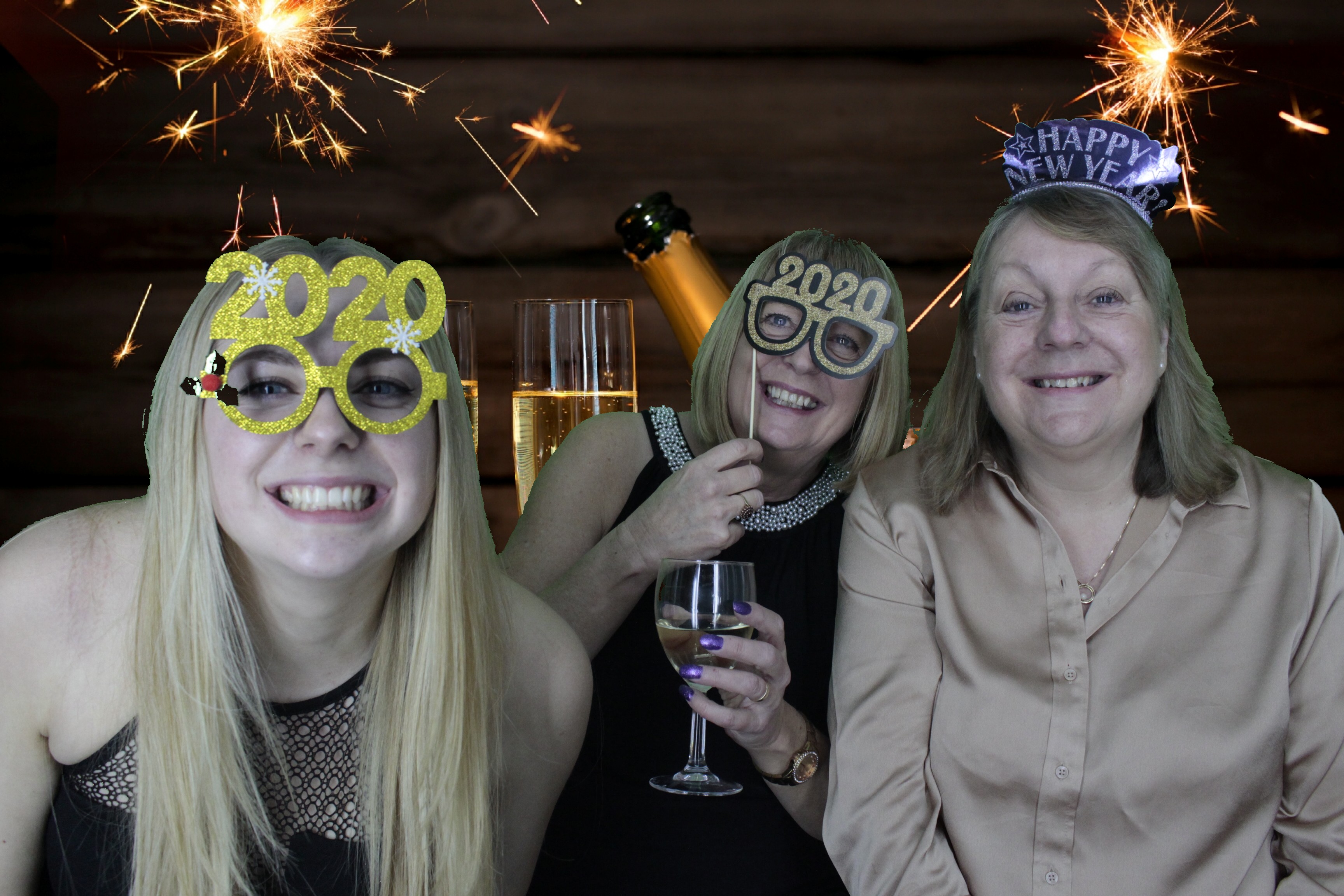 NYE Party | View more photos from the event at gallery.myphotoboothexperience.co.uk/u/MyPhotoBoothExperienceLtd/NYE-Party
